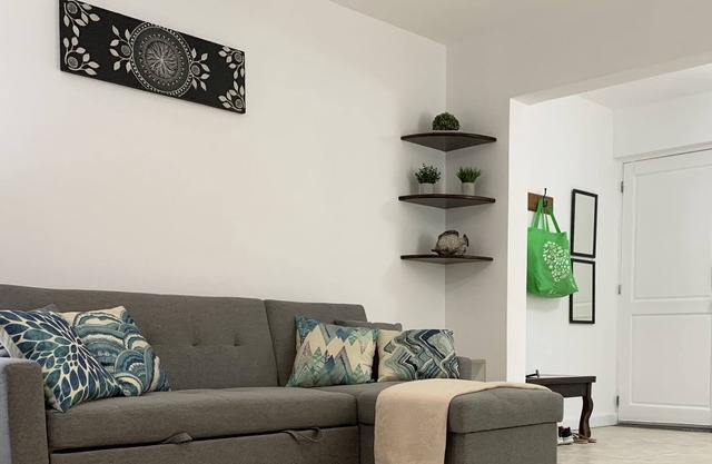Peaceful Condo near 2 beaches