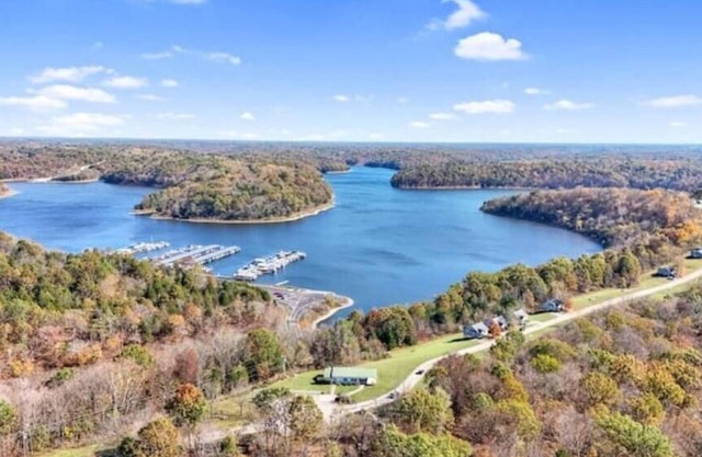 Peaceful Cottage Minutes from Lake Access
