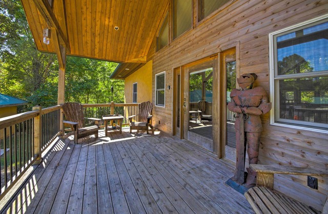 Peaceful Custom Carbondale Home w / Pool près de SIU!