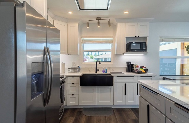 Peaceful Escape: near LAX / Long Beach/ Sofi /Forum/ wlk 2 Dignity Sport Park
