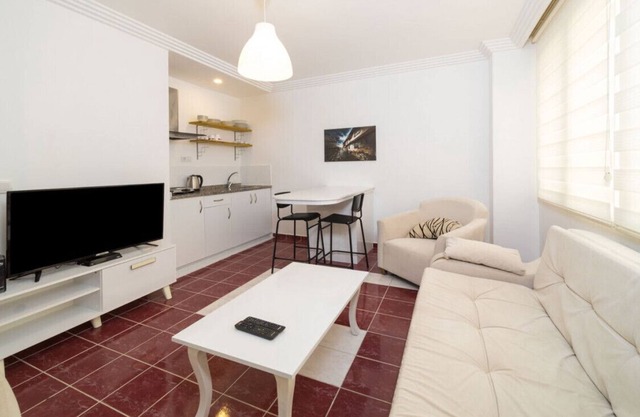 Peaceful Flat near Trendy Attractions in Muratpasa
