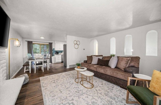 Peaceful Haven I Stylish Home in North Spokane!