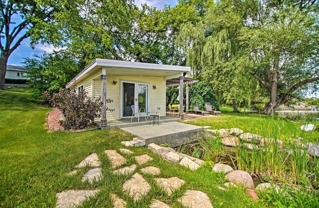 Peaceful Horicon Studio w/ Rock River Access!
