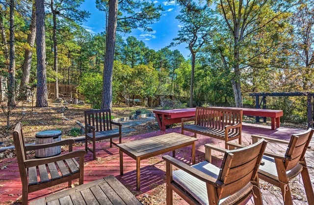 Peaceful Little Rock Abode w/ Yard & Fire Pit