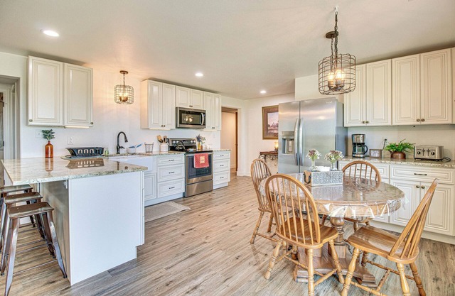 Peaceful Missouri Getaway w/ Valley View & Patio!