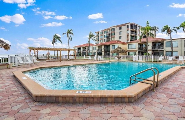 Peaceful monthly rental in St. Petersburg