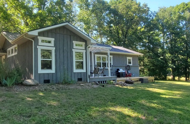 Peaceful Mountaintop Cottage