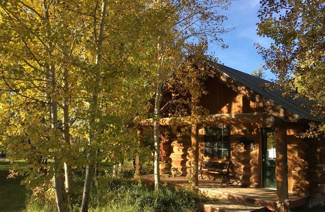 Peaceful & Quiet 2Q Cabine en bois w 3/4 Bain et Kitchenette