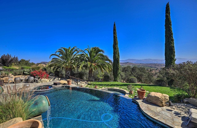 Peaceful Ranch Resort Vineyard View + Private Pool