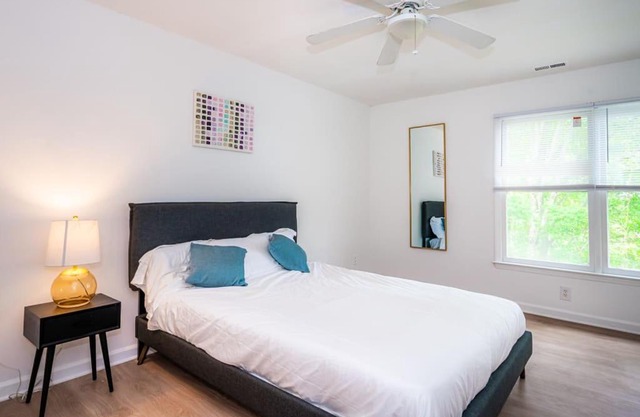 Viagem Bright and Green 1BR with Parking