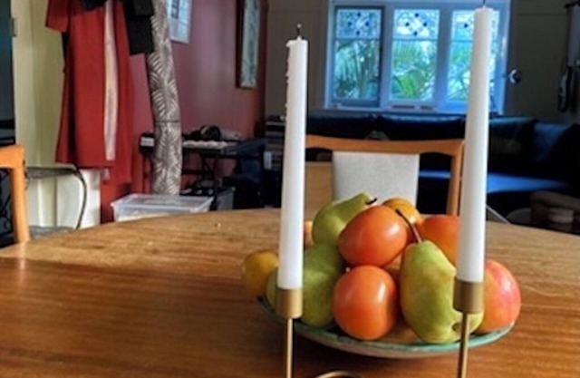 Peaceful retreat in Paddington. 10 mins to Harbour/beaches. Close to it all!
