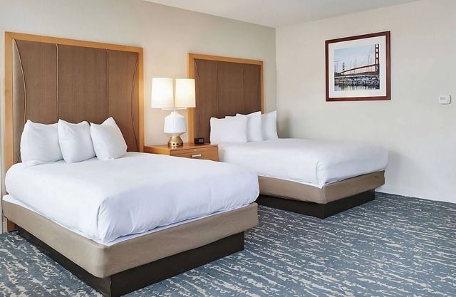 Peaceful Retreat in Berkeley Marina! 3 Posh Units, Near César Chávez Park!