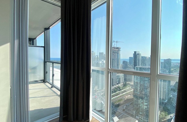 Peaceful Retreat in Downtown