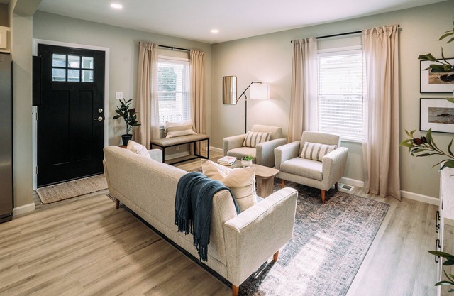 Stylish 3-bedroom home centrally located in wonderful Evansville
