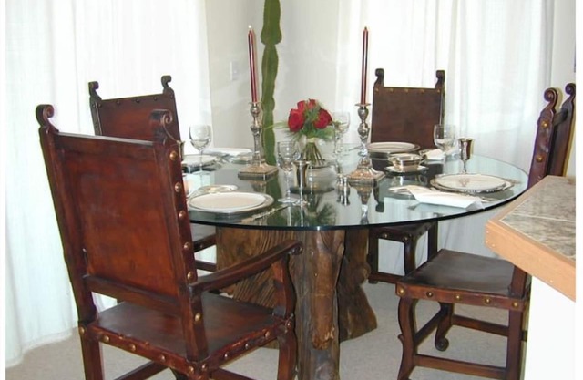 Peaceful Sunny 2Bed/2Bath Condo Ski/Golf, week/ month/night rental Parking Pets
