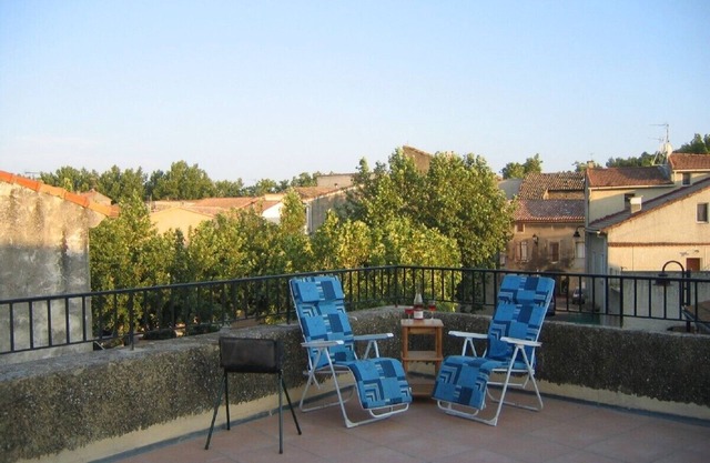 village house with large roof top terrace in Provence