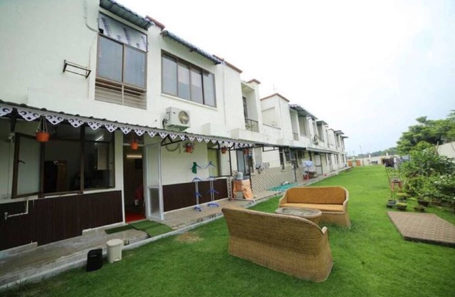 Peacefull Villa with homely atmosphere.Fully furnished with Air Conditiner,