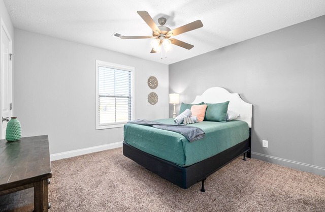 Peachers Place Townhomes (1000 Henry Place Blvd, #908) | Close to Ft. Campbell