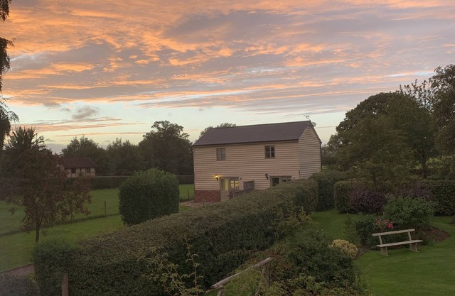 Cottage 2 chambres. Courts séjours bienvenus. Wifi gratuit