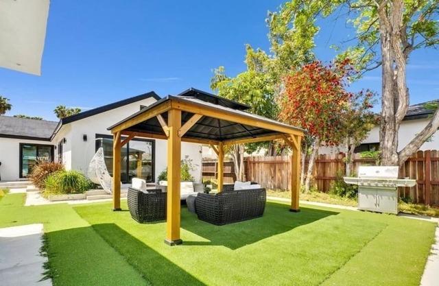 Pearl Beach villa Huntington Beach