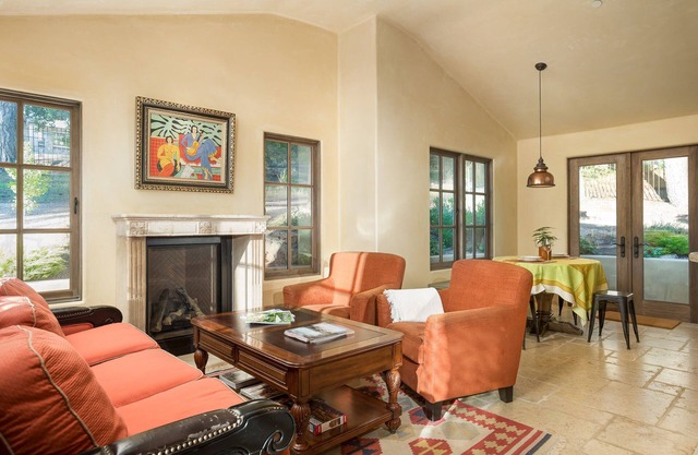 Pebble Cottage: Nouveau, élégant et à quelques pas de la Lodge and Stevenson School