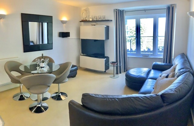 Superbe appartement 5 * au rez-de-chaussée à 5 minutes à pied de la plage, à quelques minutes en voiture de Tenby