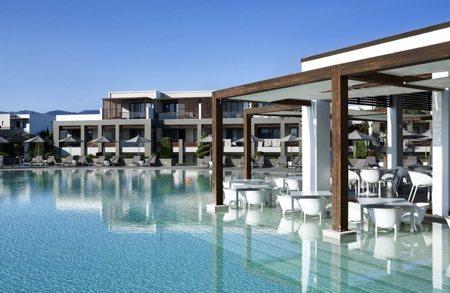 Pelagos Suites Hotel & Spa