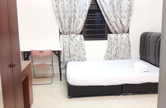 CHAMBRE CONDOMINIUM PELANGI UTAMA