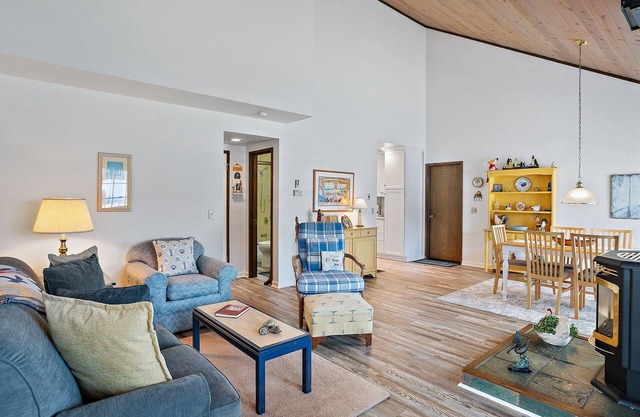 Pelican Cottage ... Charmant et confortable Cambria Beach Home