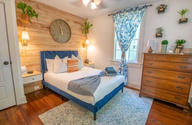Pelican Hideaway - Charleston’s Most Charming rental