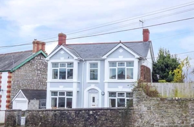 Pen Hill, LLANTWIT MAJOR
