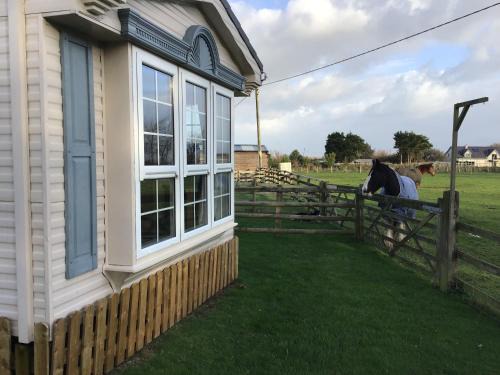 Pen llyn holiday cottages and caravan