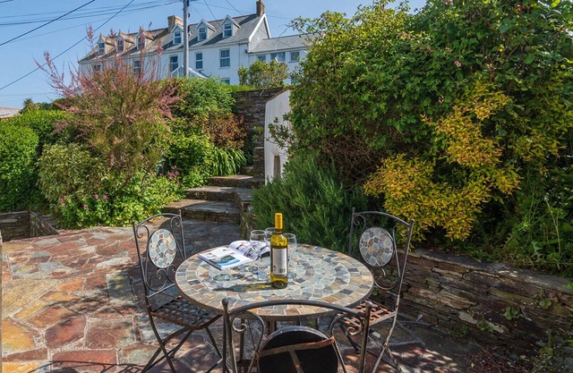 Pendennis, a comfortable terrace house with countryside and coastal views and only 1 mile from Tintagel
