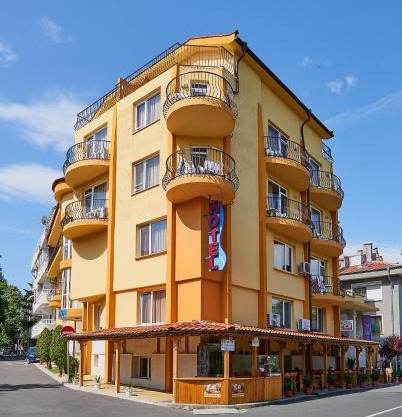 Peneka Hotel