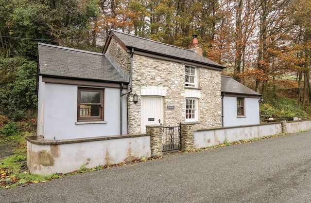 Penlon, pet friendly, avec feu ouvert dans Capel Bangor, Ref 27132