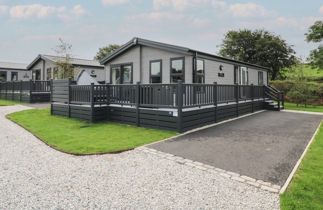 PENMARLAM LODGE RETREAT 19, family friendly in Bodinnick