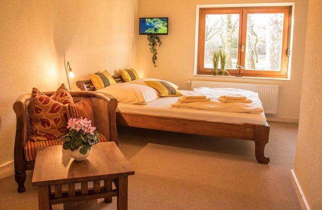 Double room WITH breakfast - Gästehaus Zum Iwan