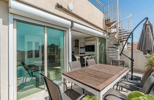 Penthouse 3BR in Ben Yehuda By Holiday Rentals