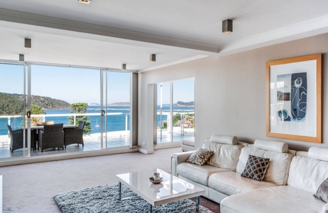 PENTHOUSE 707 - ETTALONG BEACH RESORT