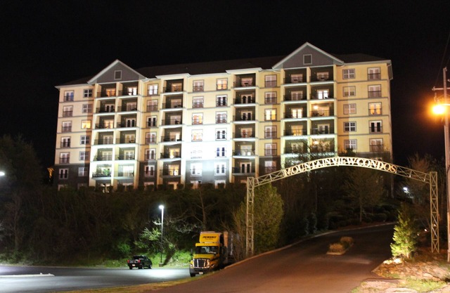 Penthouse et vue sur la montagne sur l'autoroute à Pigeon Forge!