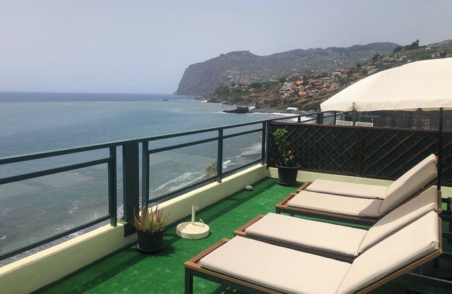 Penthouse avec la meilleure vue sur l'océan et la montagne