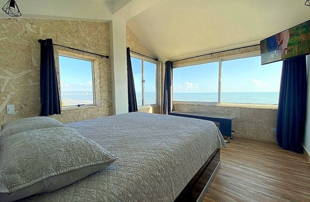 Penthouse con Vista al Mar!