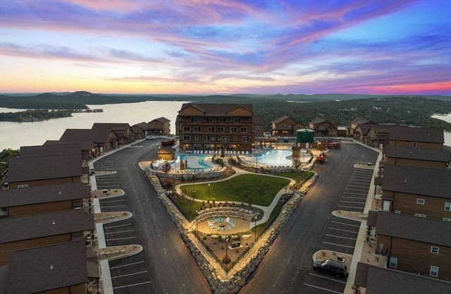 Penthouse Condos with Panoramic Lake Views!