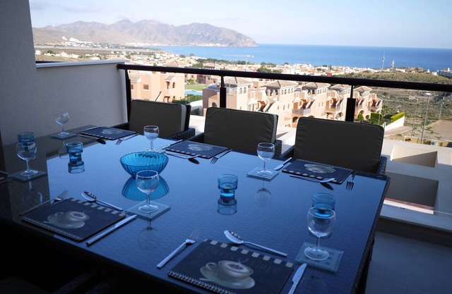 Penthouse Garden Apartment avec superbe terrasse vue sur la baie de Mazarron