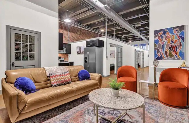 Penthouse Loft Downtown Huge Unit