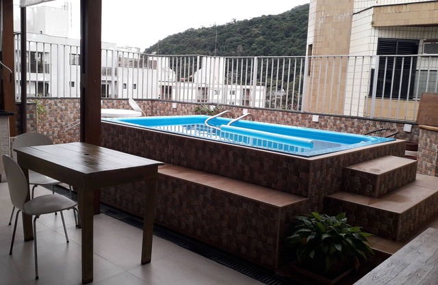 PENTHOUSE W/ POOL AND PRIVATE BARBECUE ENSEADA GUARUJA NEAR THE BEACH