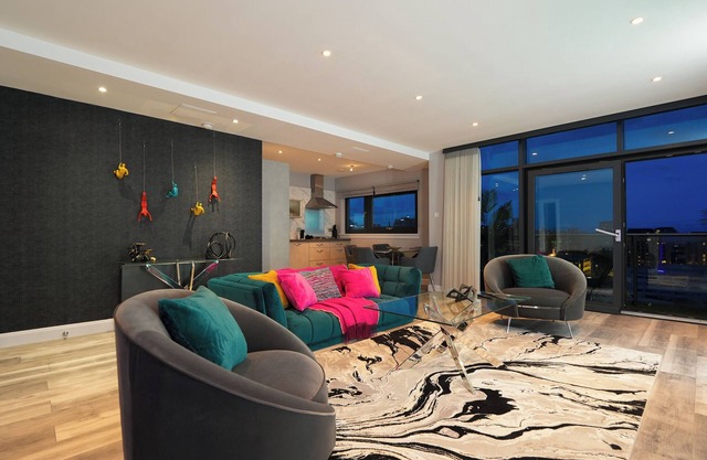 Penthouse with Bar at Glasgow Hydro & SECC
