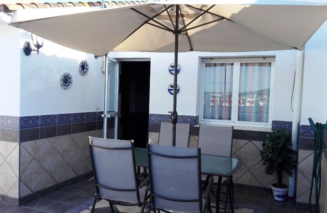 Penthouse avec grande terrasse à Lucena, Cordoue, Andalousie. Couples idéaux. Economique