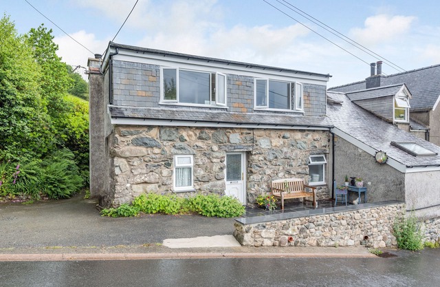 Penty, DOLGELLAU