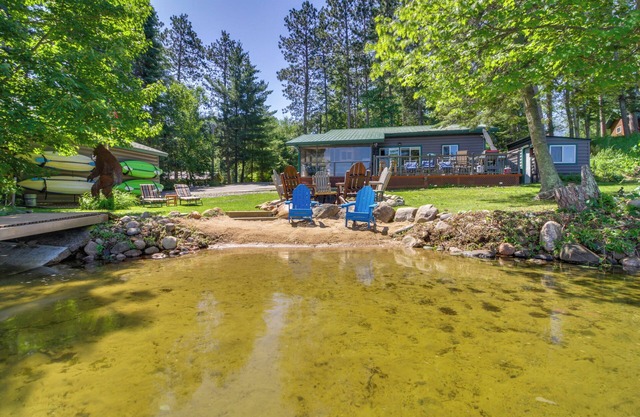 Pequot Lakes Cabin w/ Dock on Loon Lake!